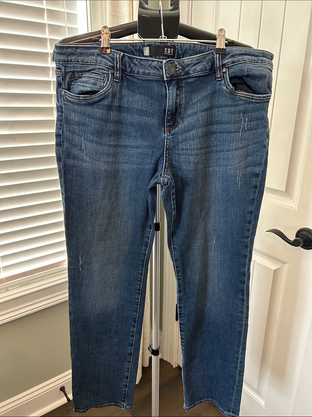 Kut from the Kloth Women's Straight Leg Dark Blue Jeans